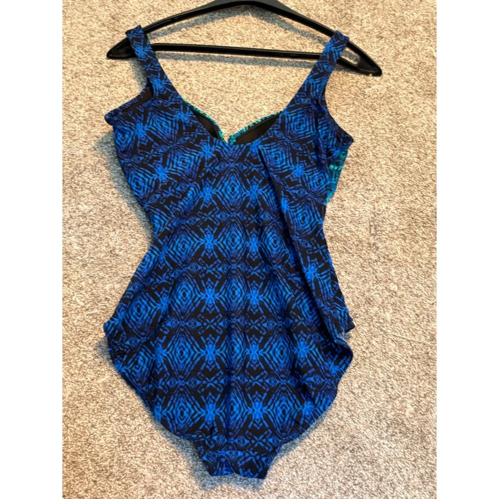 Miraclesuit One‎ Piece Swimsuit Womens Size 12 Blue Green Ombre Underwire Ruched